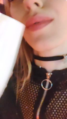 Nicole 