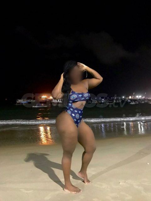 Iza Nunes