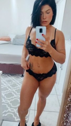 Lara Silver