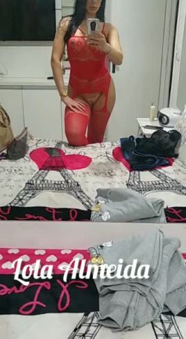 Lola Almeida