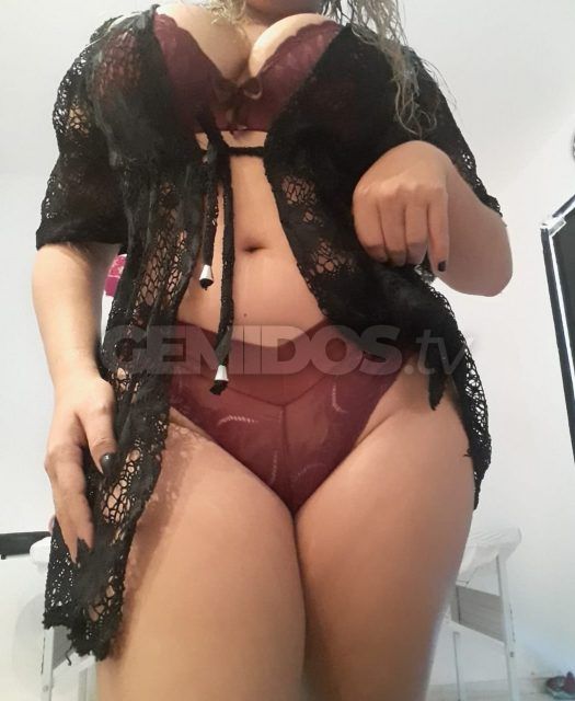 Davina Sales