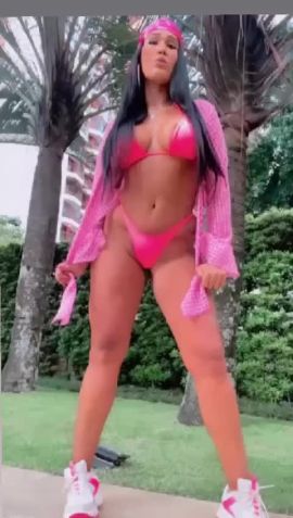 Nah Dominatrix