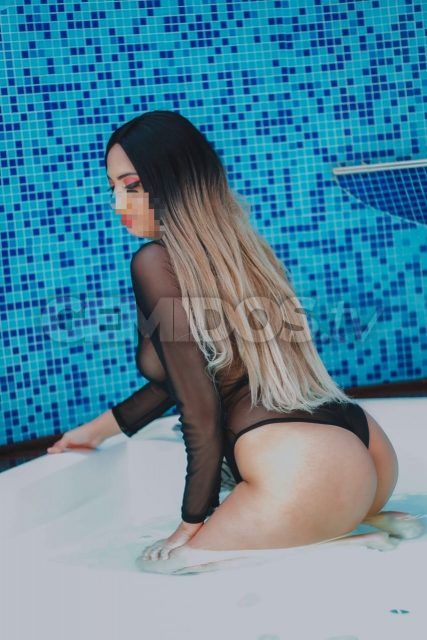 Pérola Farias