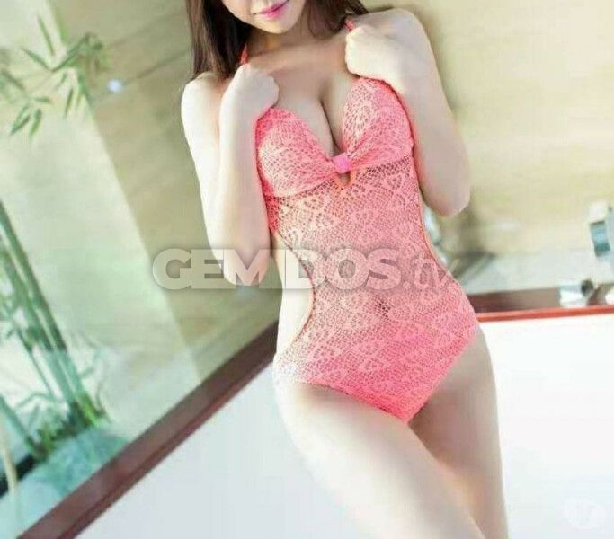Lovely Oriental Escort
