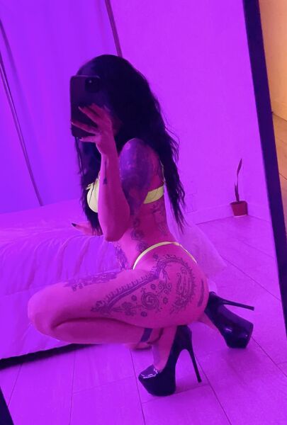 Escorts Mely en Tribunales