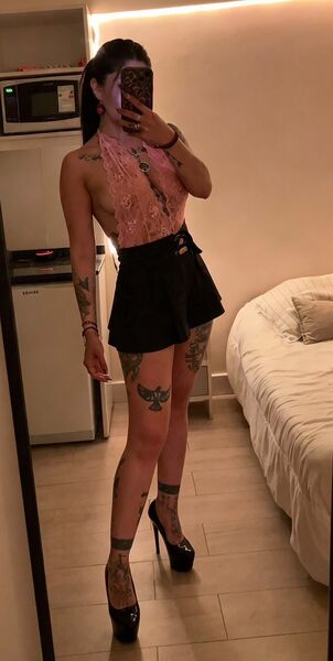 Escorts Mely en Tribunales