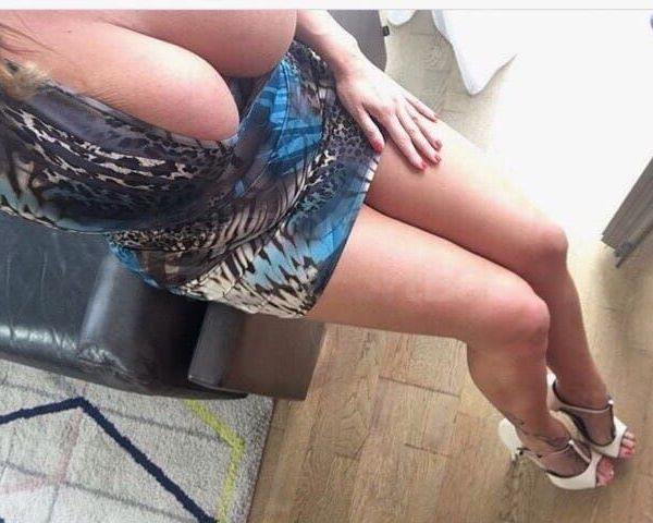 Escorts Flor 	 Paris