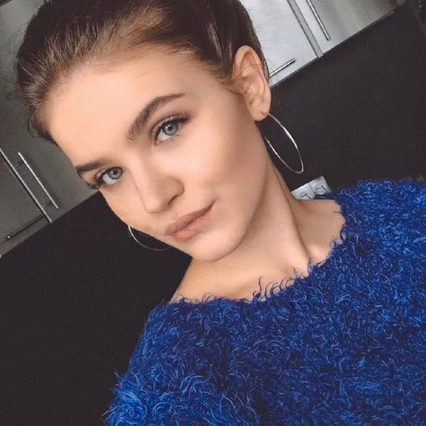 Escorts KONTY en Paris