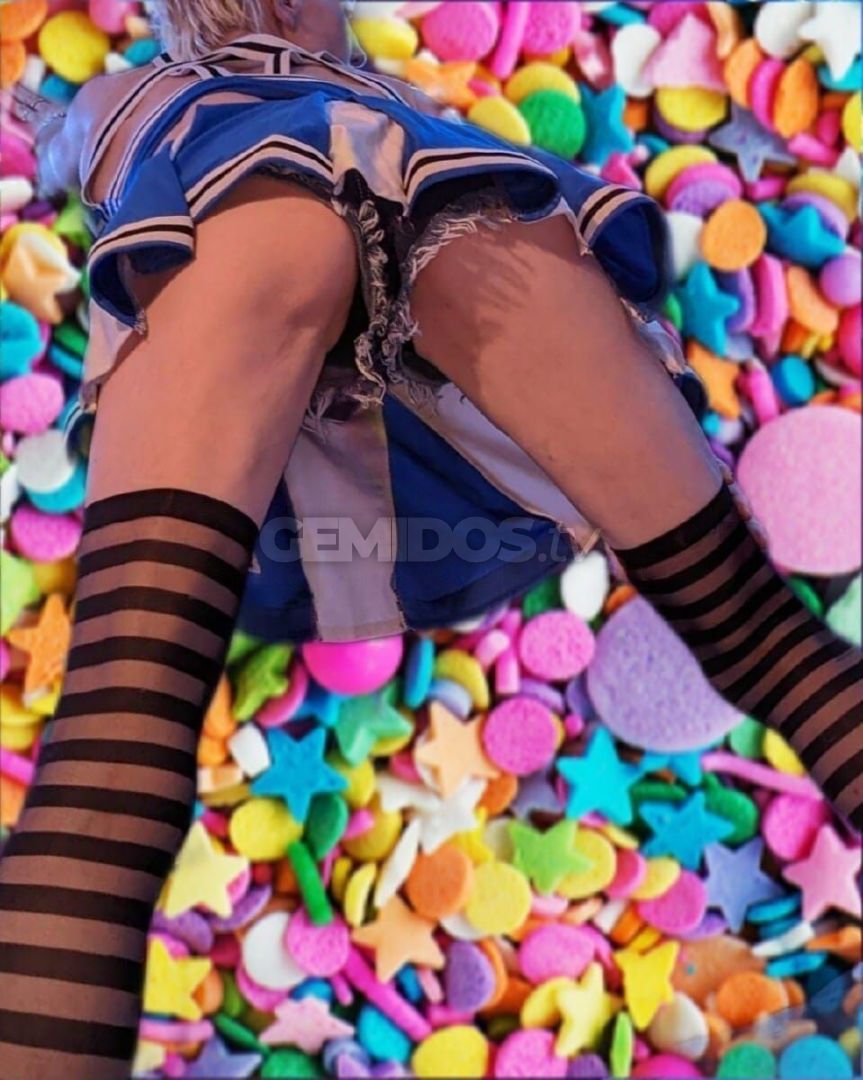 LuckyLaura