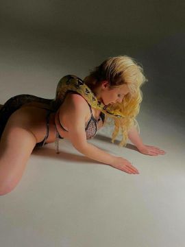 EVELYN VIP