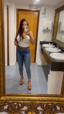 NELLA
