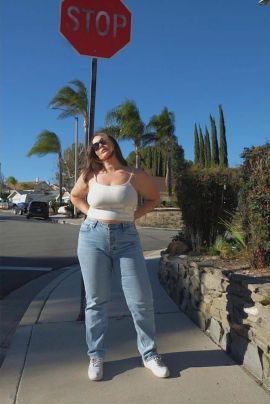 Chelsea MILF Natural