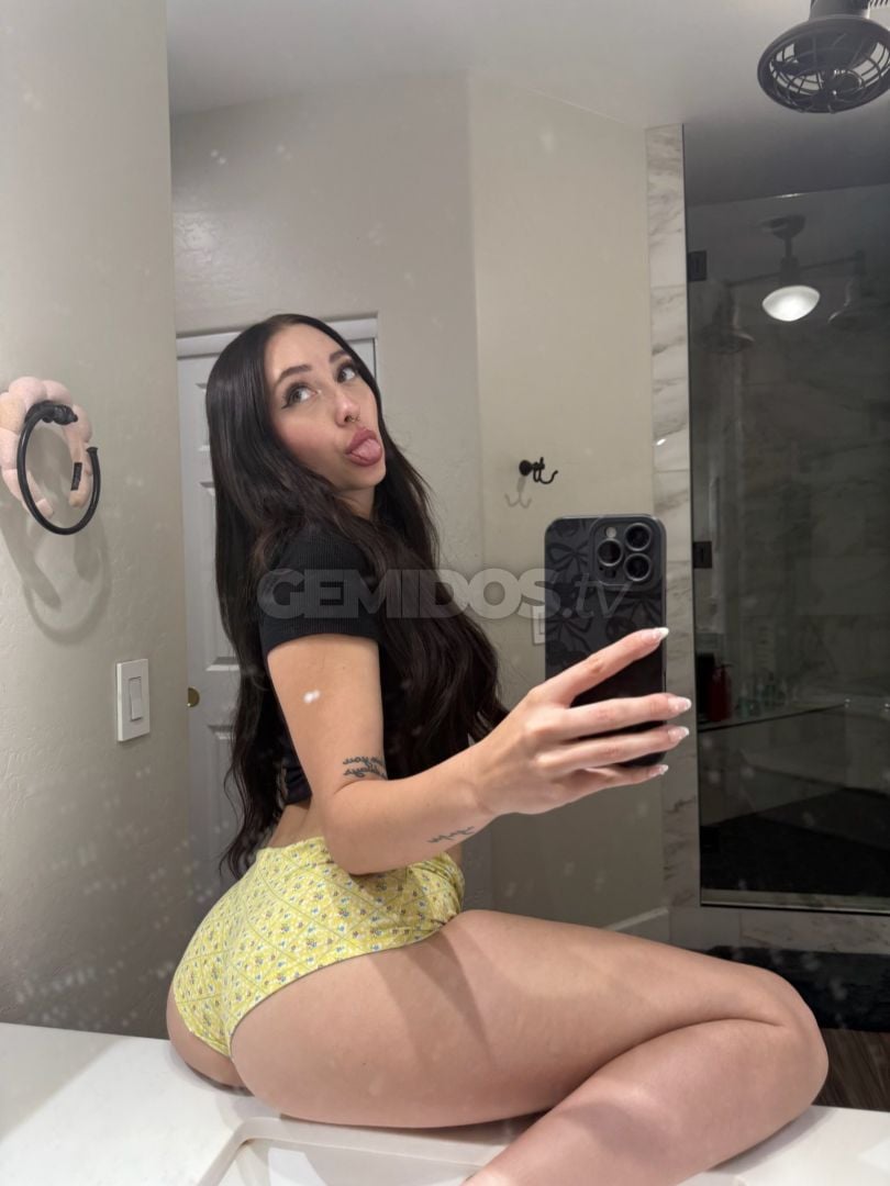 Mia