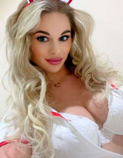 Escorts Sofia in Dubai