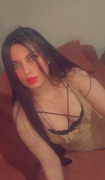 Escorts Malak in Dubai