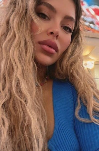 Escorts Mellysa in Dubai