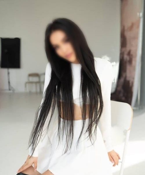 Escorts Naomi in Dubai