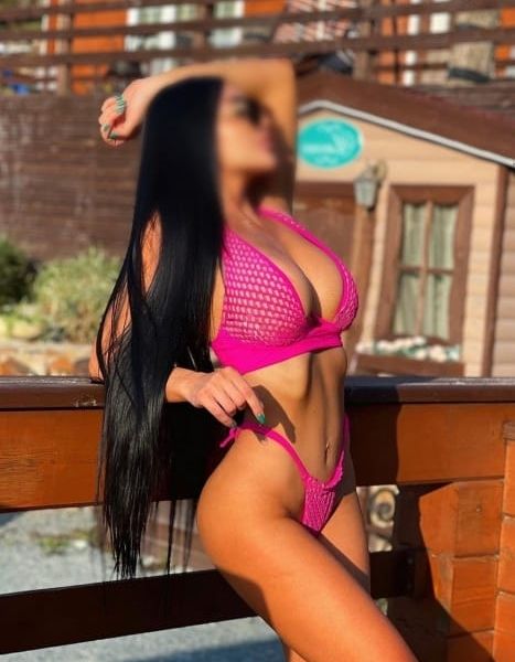 Escort Mira a Dubai