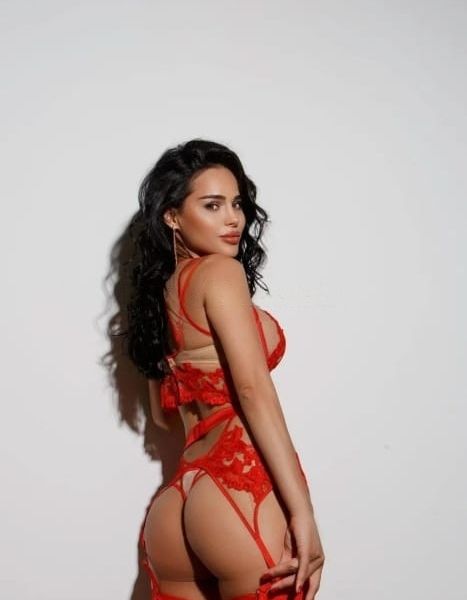 Escorts Nataly in Dubai