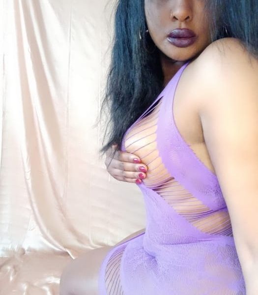 Escorts Scarlet in Dubai