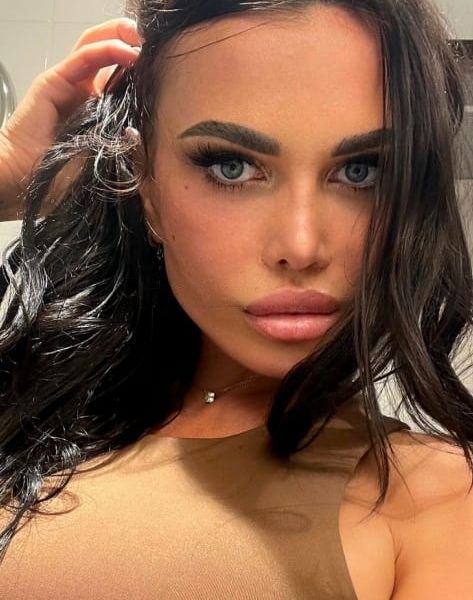 Escorts Kira in Abu Dhabi
