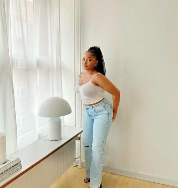 Escorts Kendra en Dubai