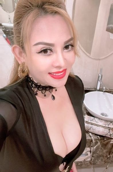 Escort Moon 	 Dubai