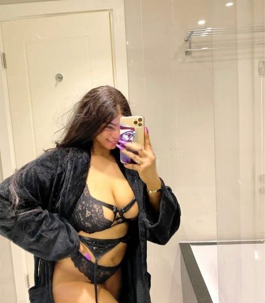 Escorts Kim in Dubai