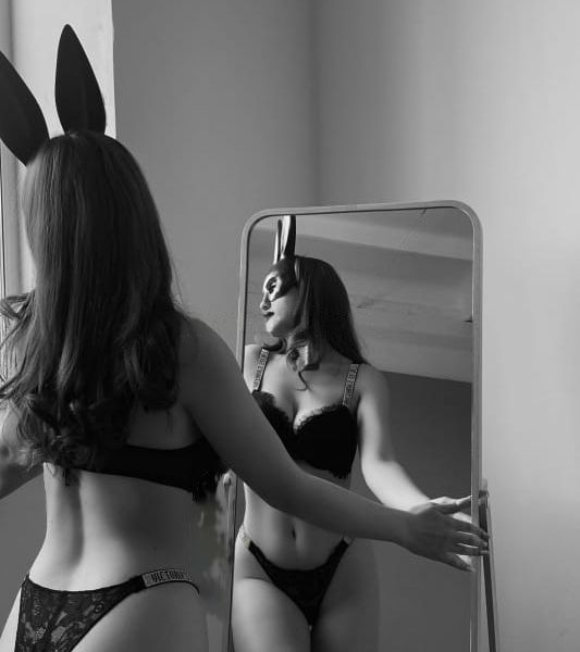 Escorts Stasey in Dubai