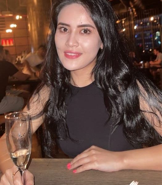 Escorts Aya in Dubai
