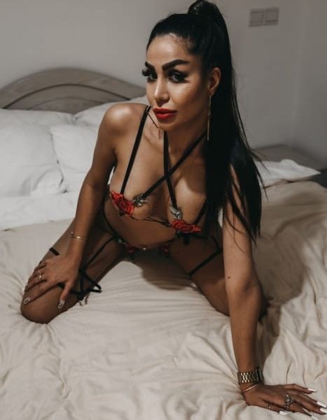 Escorts Isis in Dubai