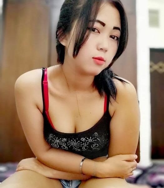 Escorts Lisa in Dubai