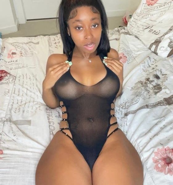 Escorts Golden in Dubai