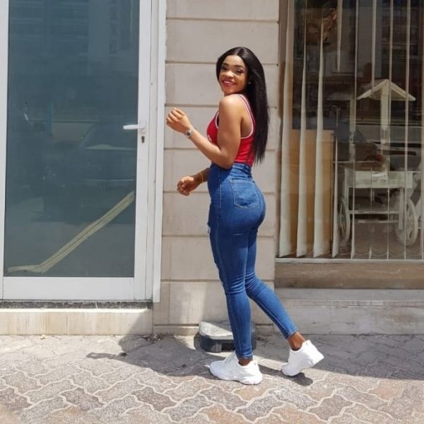 Escort Lara a Abu Dhabi