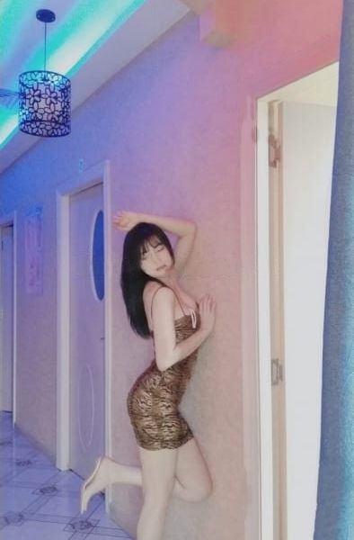 Escorts Mina in Abu Dhabi