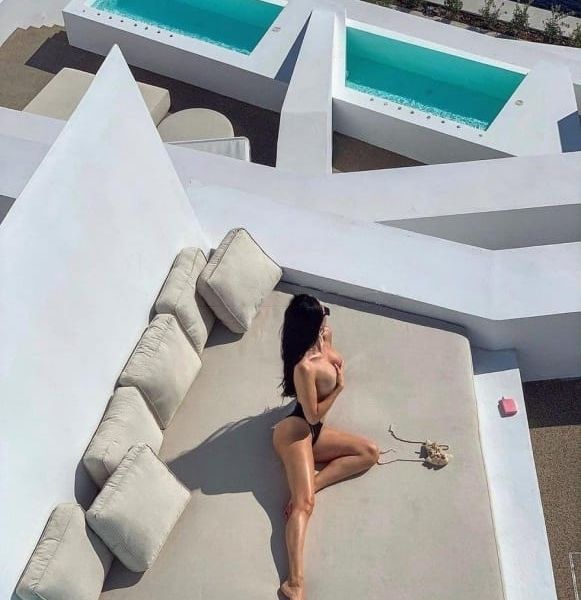 Escort Julia à Dubai