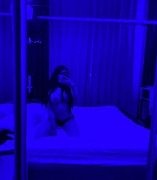 Escorts Mila in Dubai