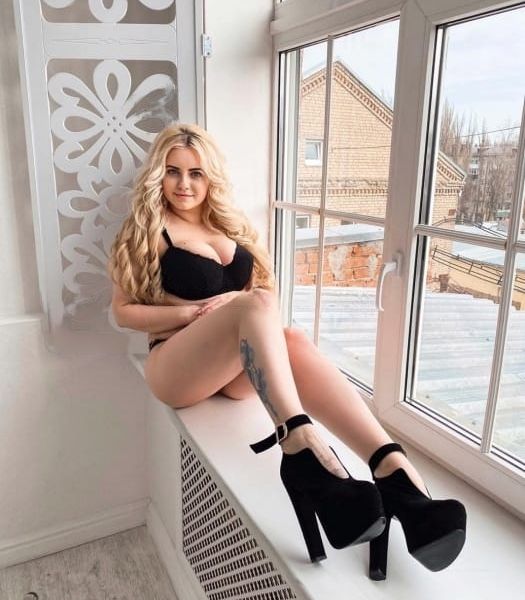 Escorts Mira en Dubai