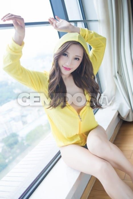 Carly Singapore