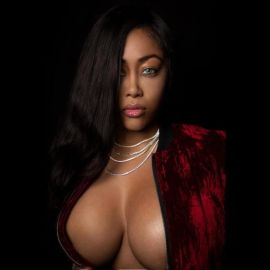 Pretty Samantha Morial