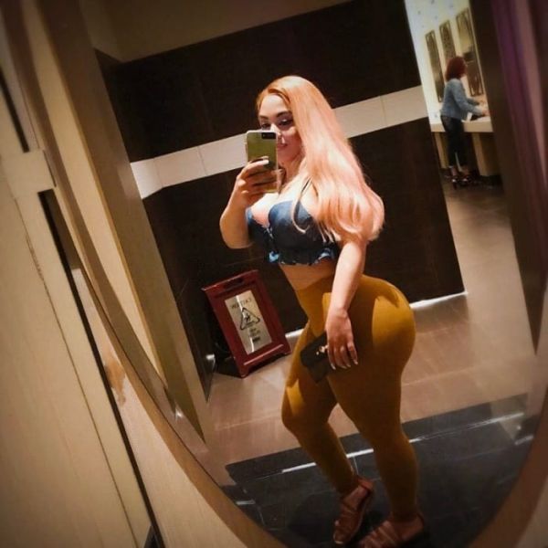 Escorts Mo in Dubai