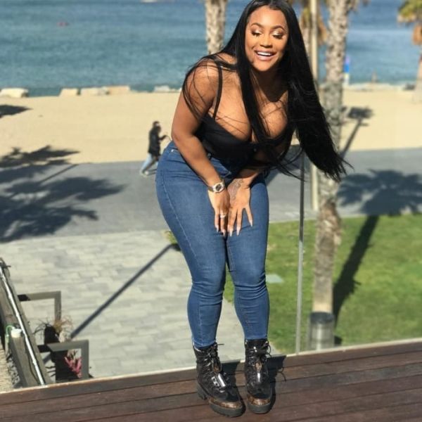 Escorts Kiki in Dubai
