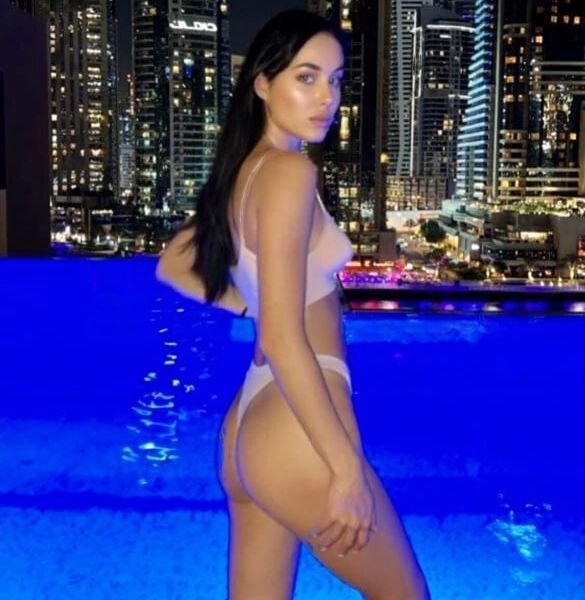 Escorts Arienne in UK