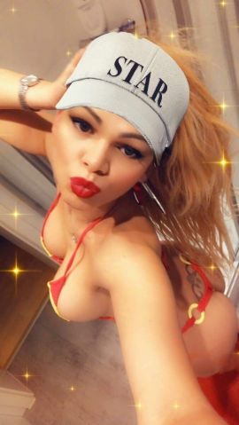 Nikoly Blond
