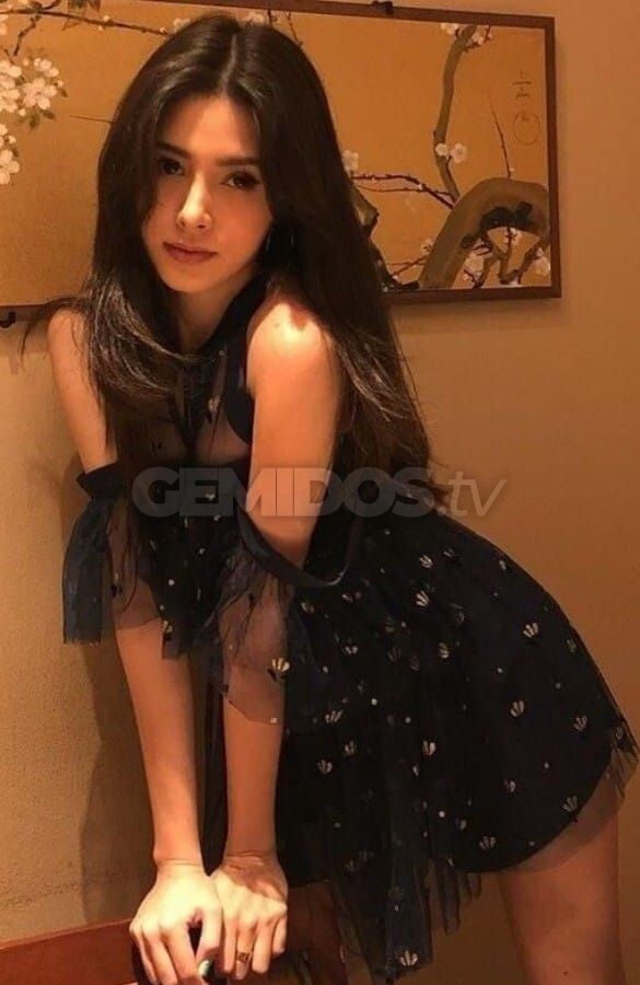 Model Sara