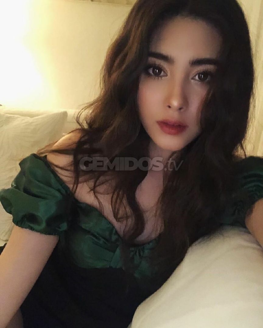 Model Sara
