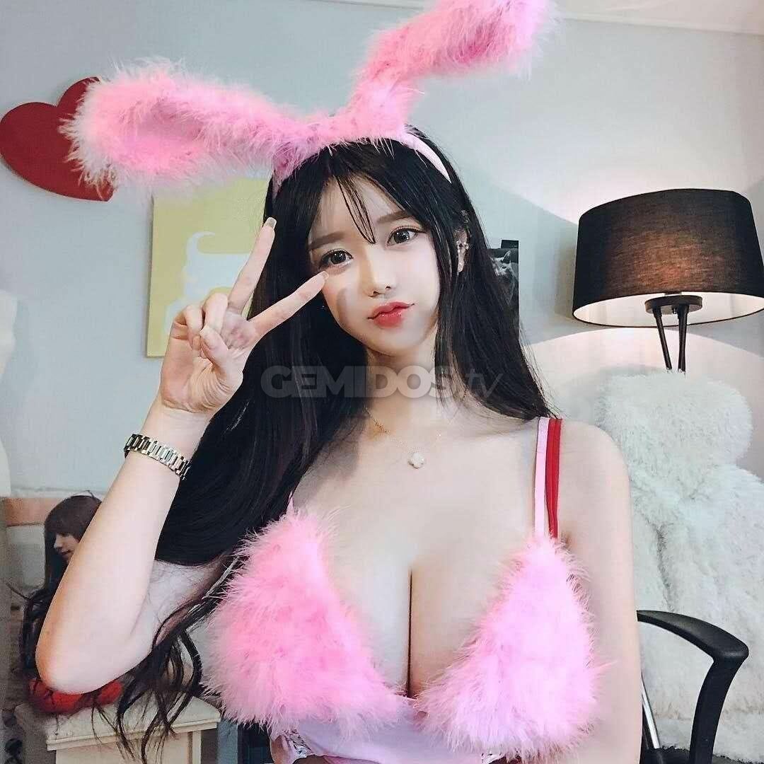 Mia