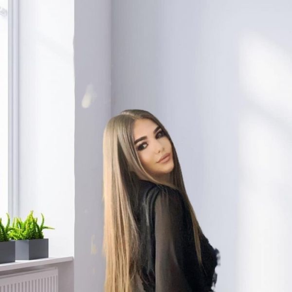 Escorts Darina in Dubai