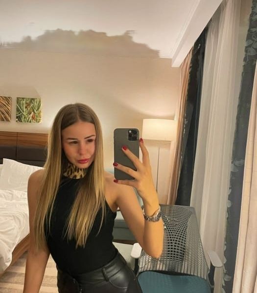 Escort Alisha à Dubai