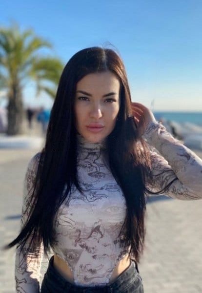 Escorts Zara in Dubai